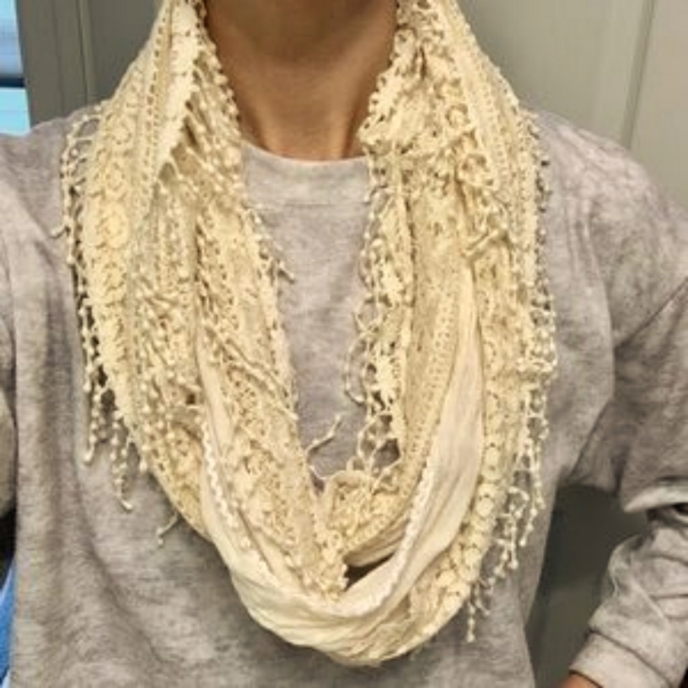 Anthropologie New Elizabeth Gillett Infinity Scarf Ivory
